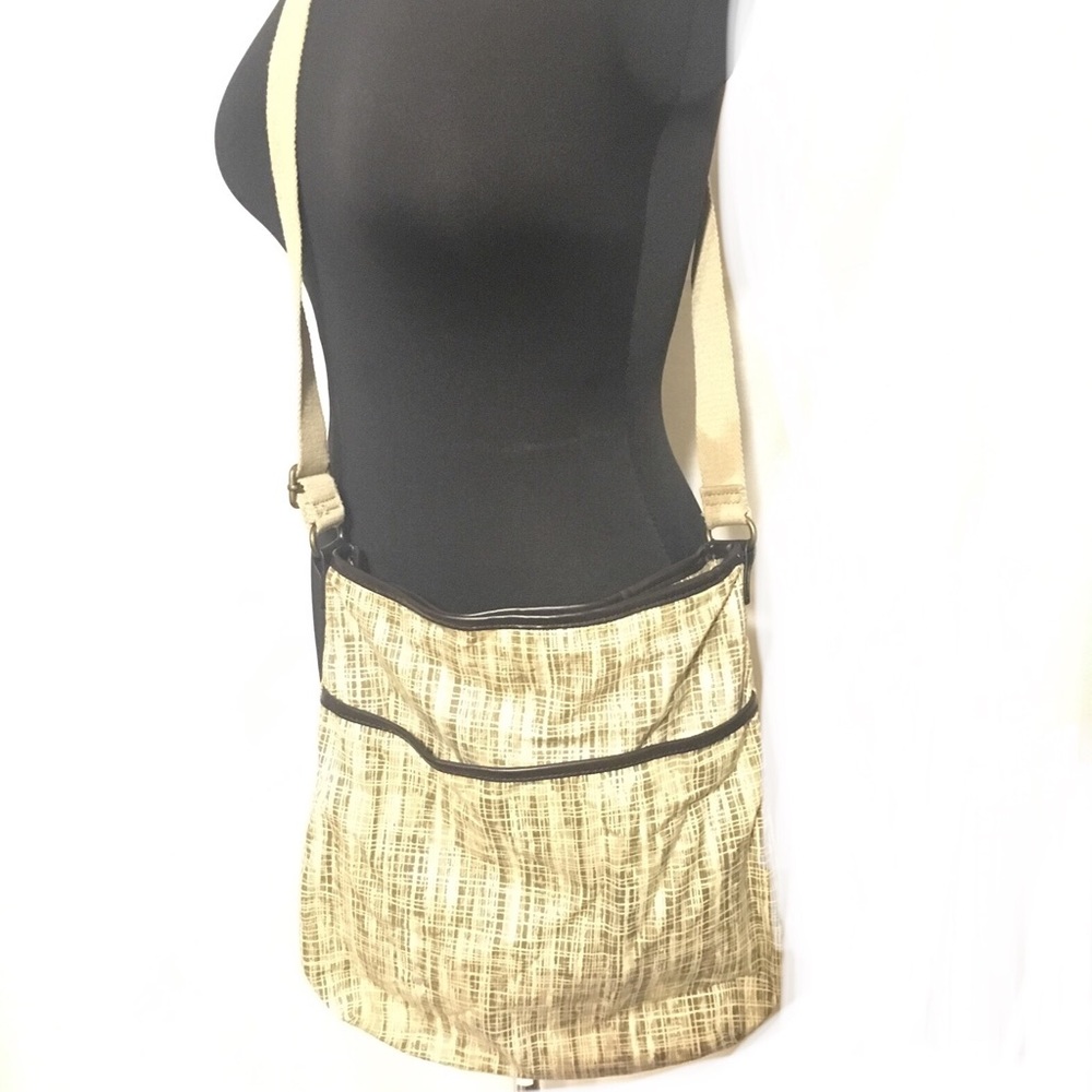 Crossbody bag with adjustable shoulder strap